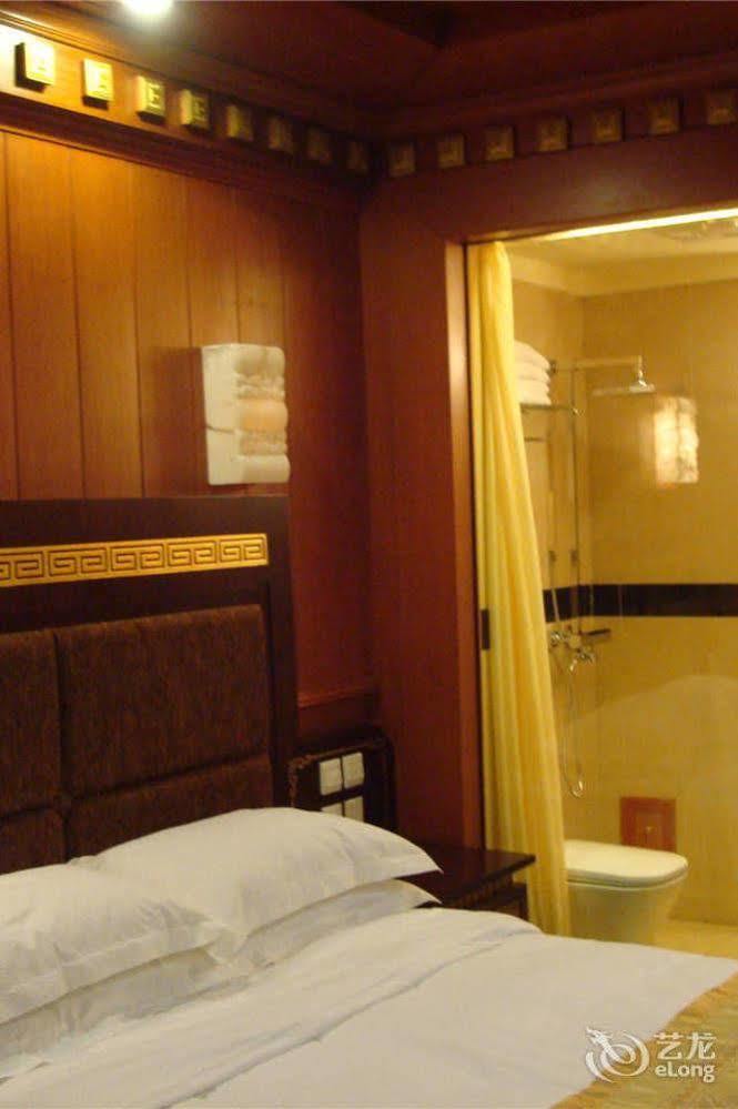 Yak Hotel Lhasa Buitenkant foto