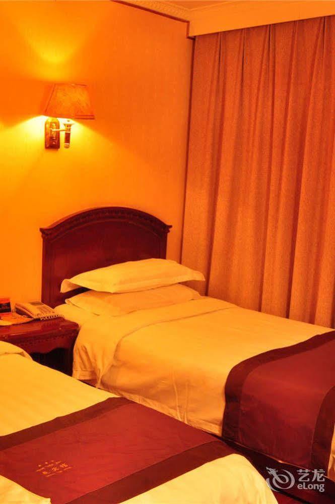 Yak Hotel Lhasa Buitenkant foto