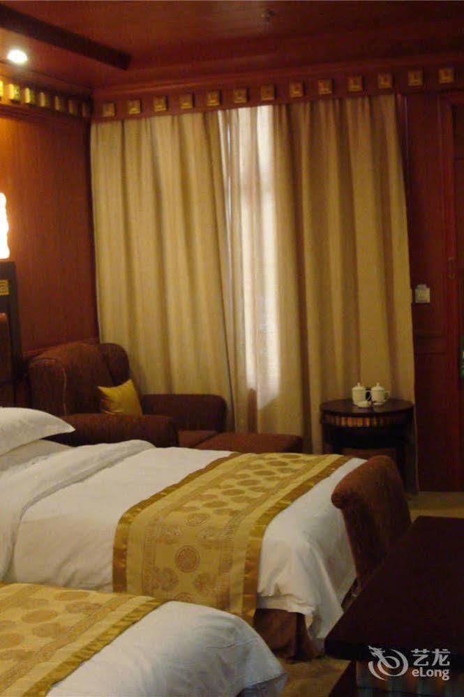Yak Hotel Lhasa Buitenkant foto