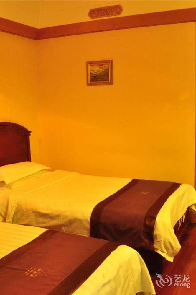 Yak Hotel Lhasa Buitenkant foto